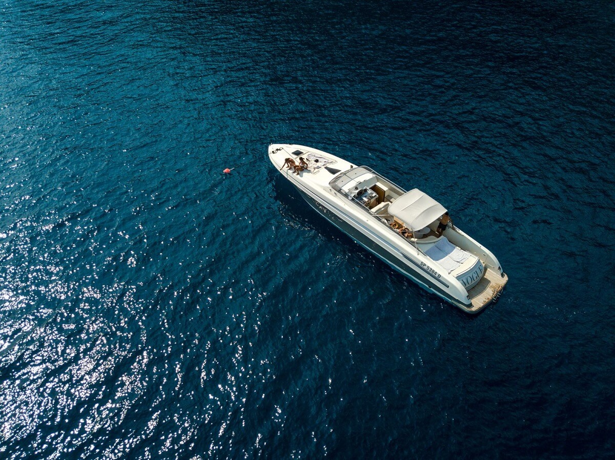 Yacht-rent-boat-luxury-tour-portofino-cinque-terre-CGM-Cherokee-51-02