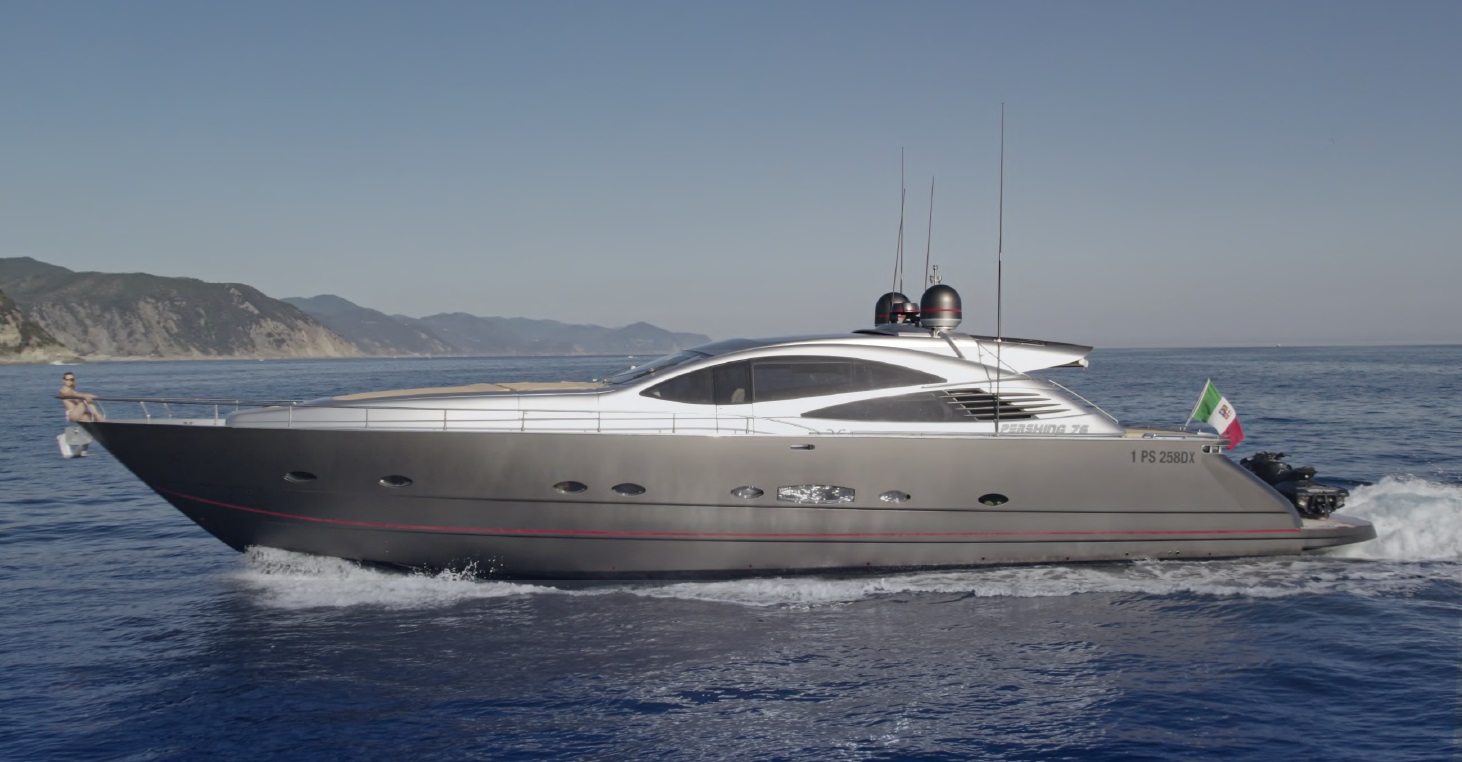 Pershing 76 Stinger